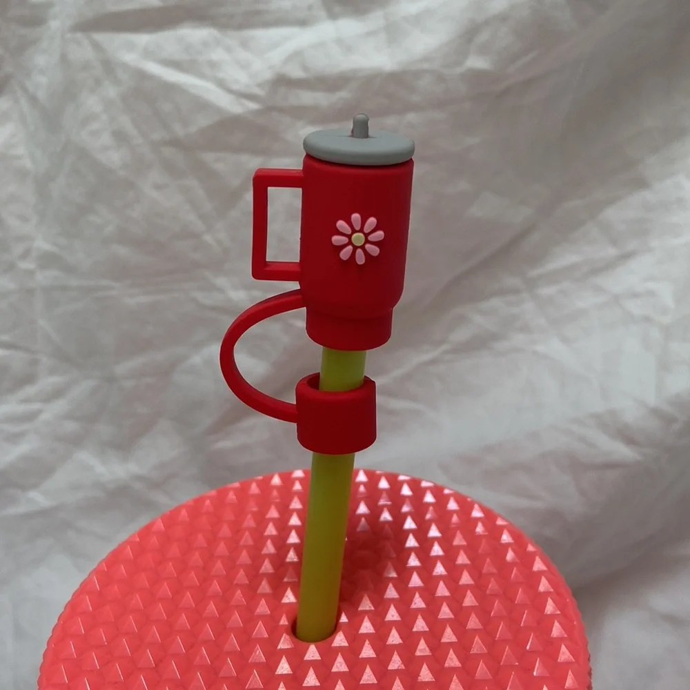 SHEIN red silicone straw cover cap for Stanley Cup. Straw topper. One size. - Picture 3 of 11